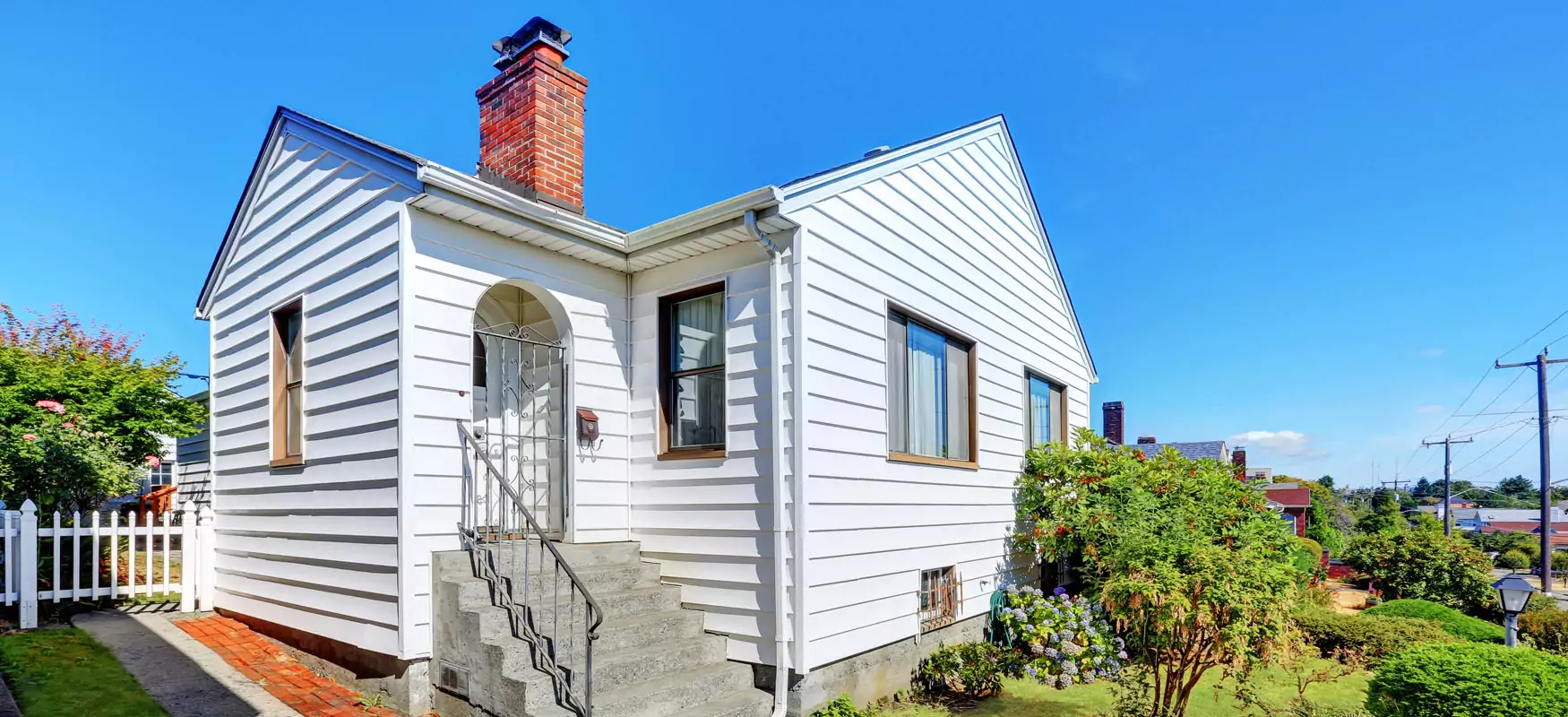 White Sided House Photo